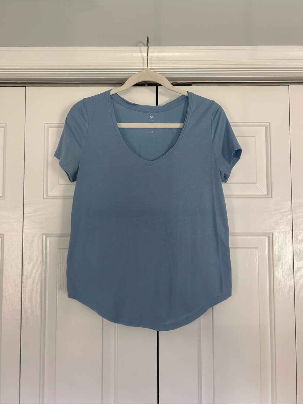 SO Light Blue V-Neck Short Sleeve Tee